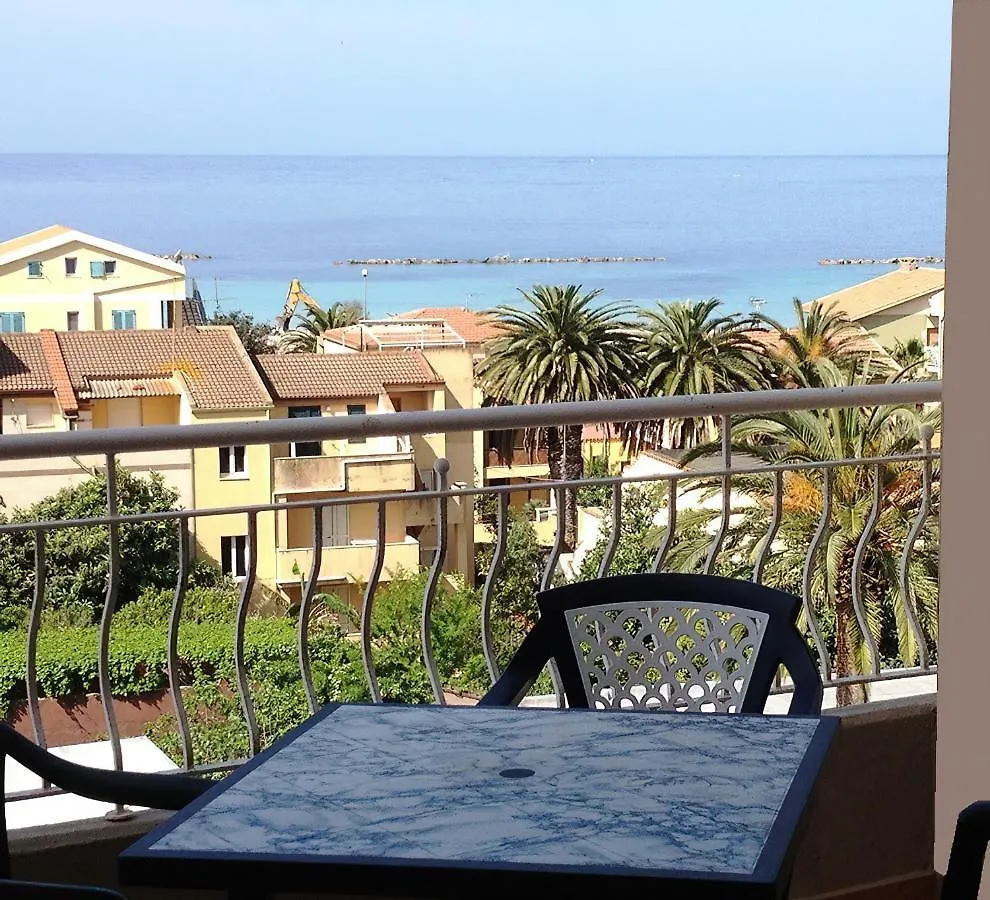 Romantic Total Sea View location